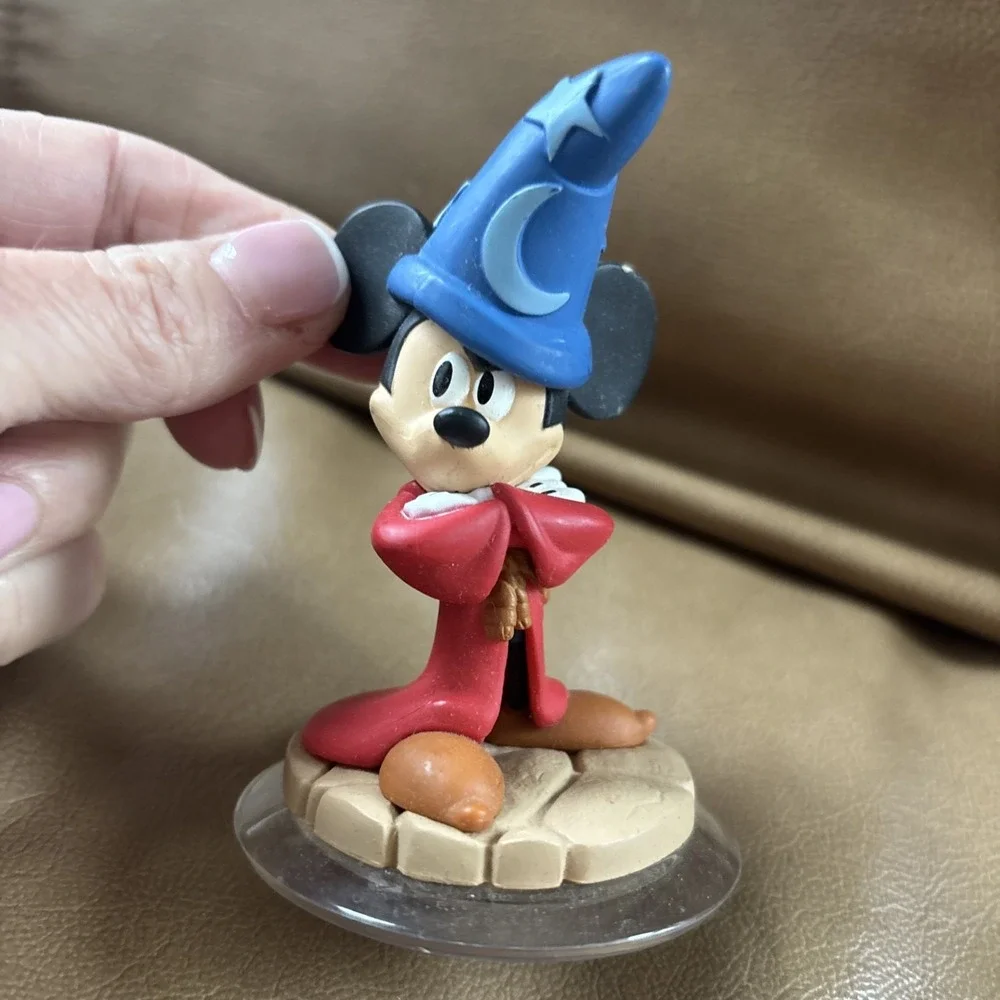 Wii Disney Infinity Lot 12 Characters and Game Base Pad‎ Mixed Lot + Manual